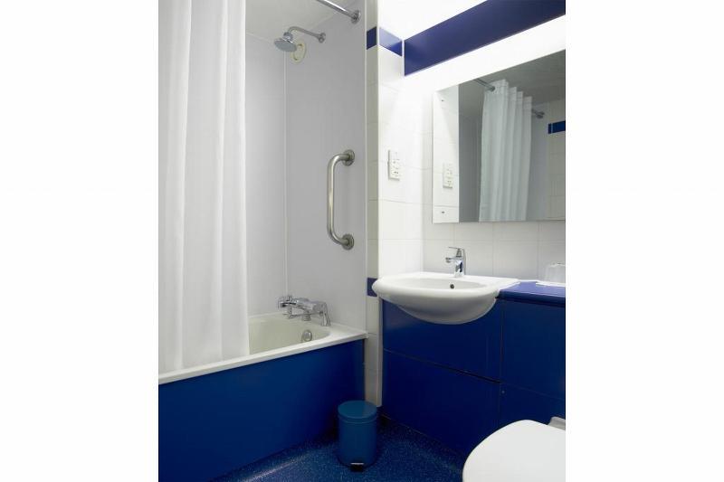 Travelodge Bedford Wyboston מראה חיצוני תמונה